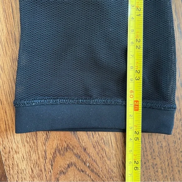 Lululemon cropped leggings - Picture 2 of 7